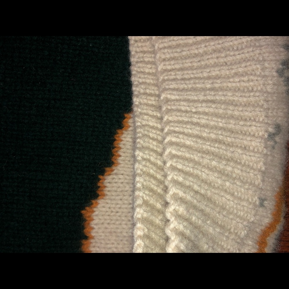 Vintage handknit 100% wool ski sweater by Beaver Canoe - Picture 7 of 7